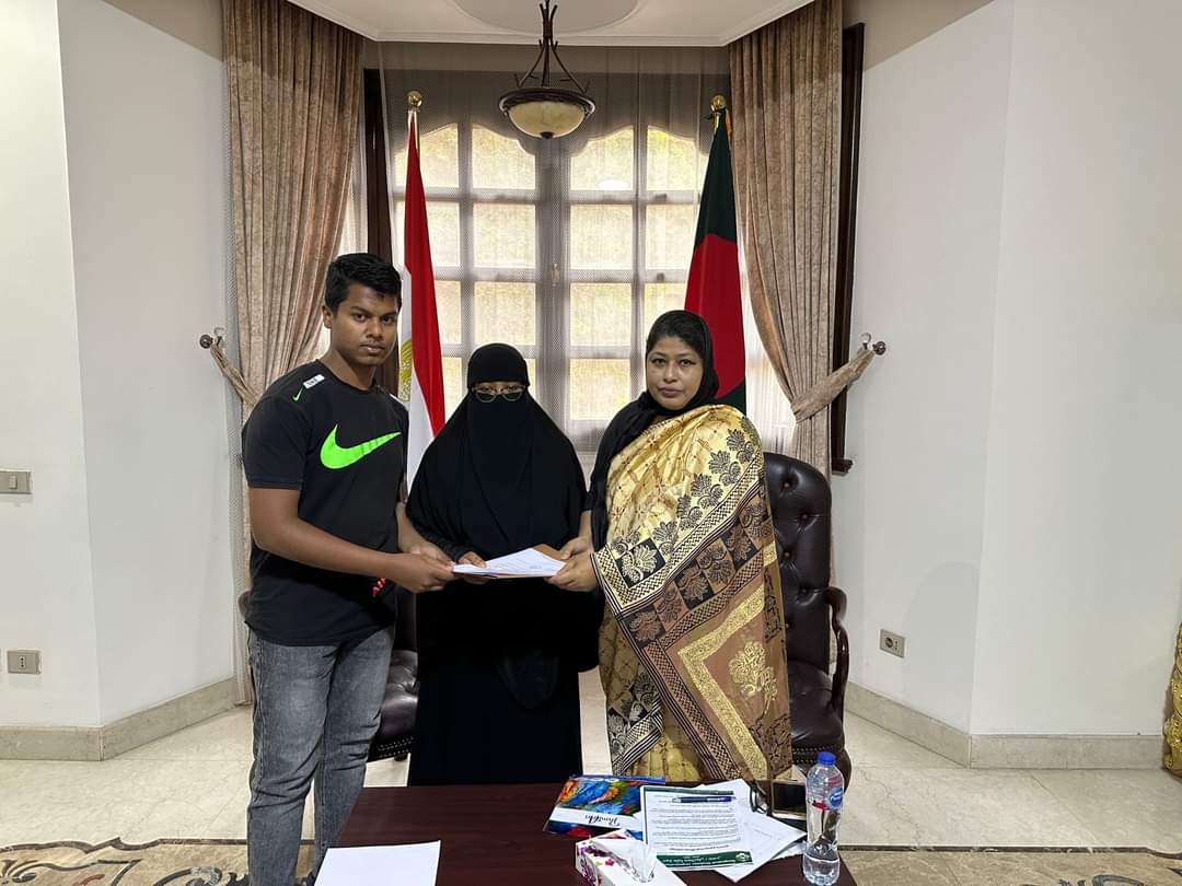 কায়রো দূতাবাসের সাথে ছাত্রদের বৈঠক